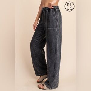 #475PL. PLUS SIZE Lounge all day Pants - Black
